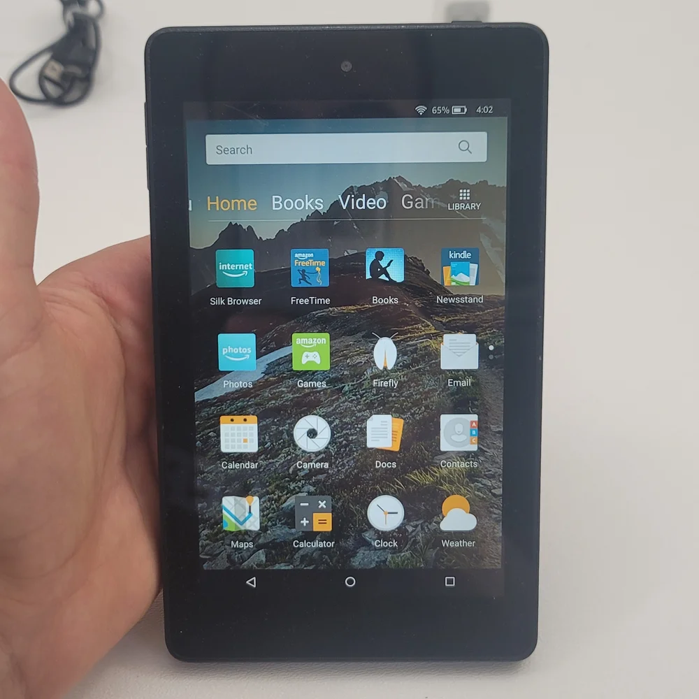 Amazon Fire HD 6 4th Generation 8GB Wi-Fi Tablet 6